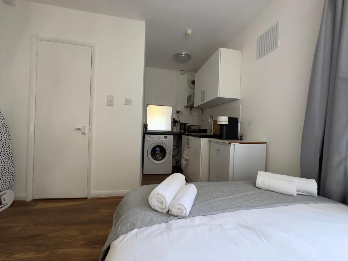 Апартаменты Lovely Studio Flats In Hackney Лондон Экстерьер фото